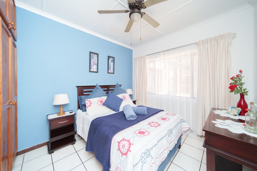 5 Bedroom Property for Sale in Queensberry Bay Eastern Cape